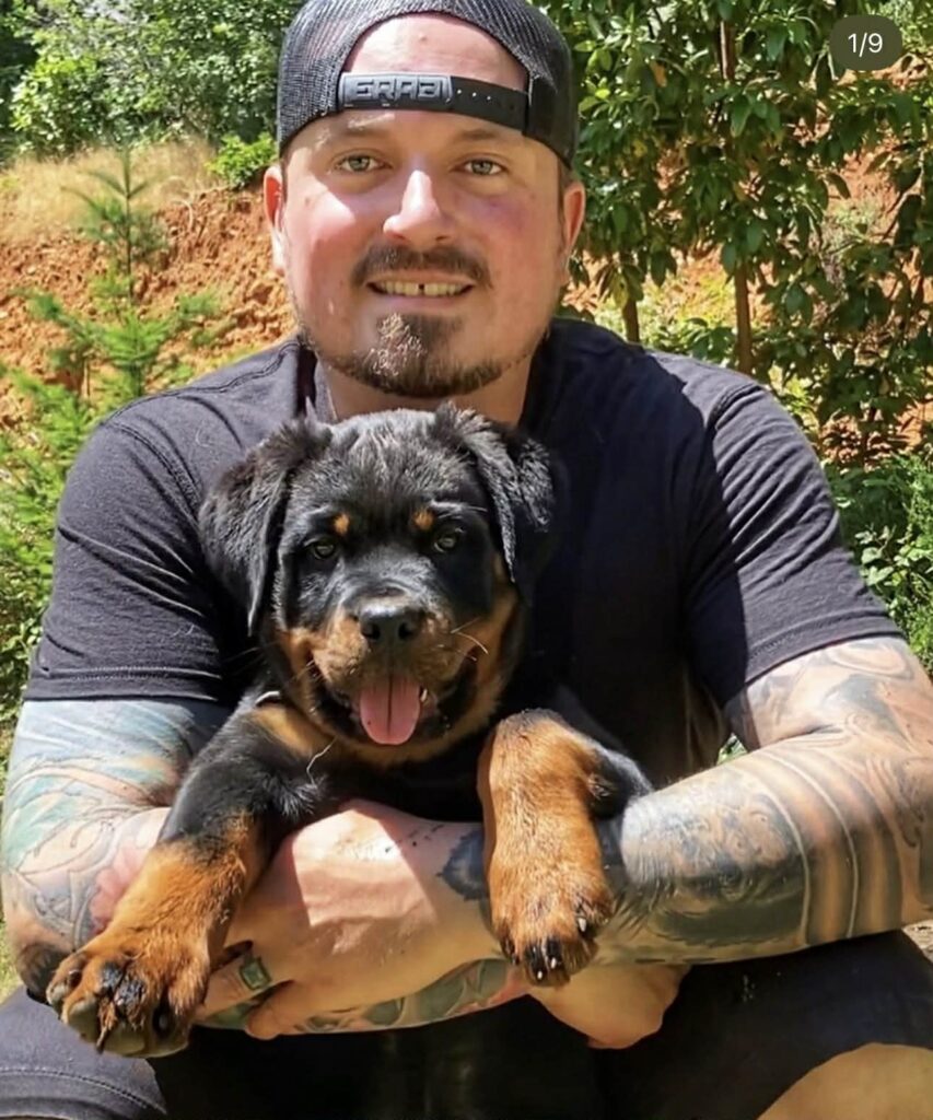 Contact Pig O'Latte’s founders together building BBQ and Italian sandwich business Grants Pass