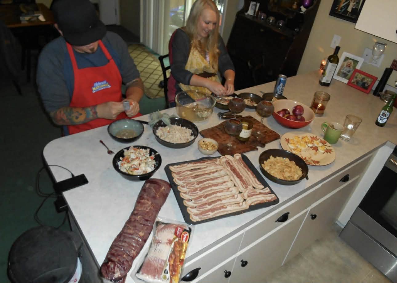 early Pig-O-Latte’s concept setup and food preparation scene in Grants Pass Oregon